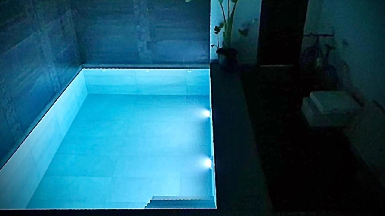 Chalet Con Piscina Privada En La Urb. De Puerto Rey Los Amarguillos Exteriér fotografie